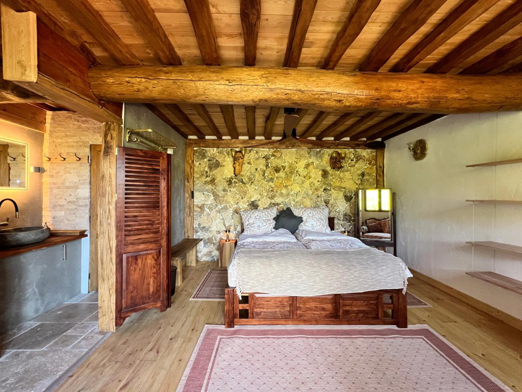 Les Magnels Bed and Breakfast Valleraugue Exteriör bild