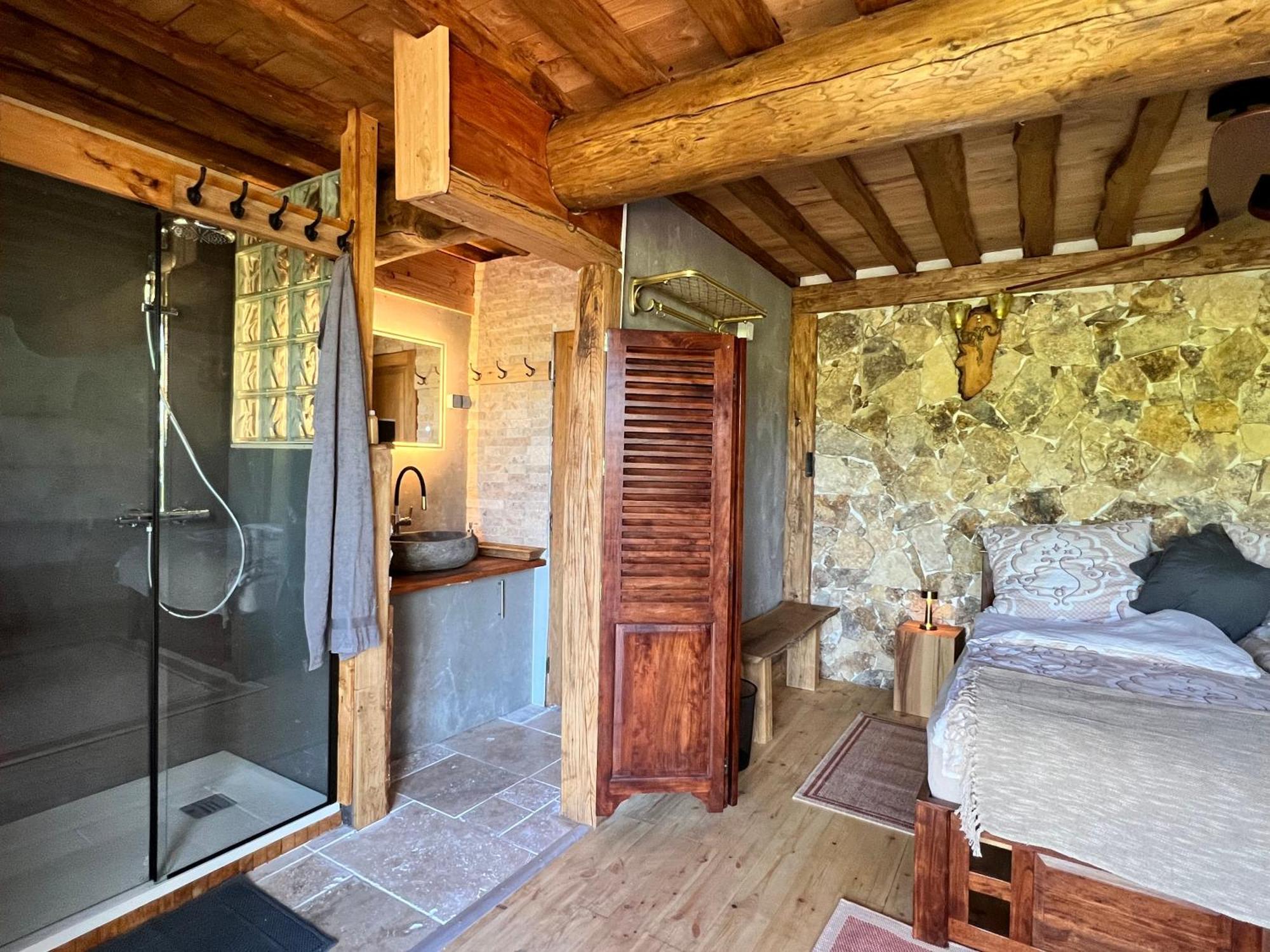 Les Magnels Bed and Breakfast Valleraugue Exteriör bild